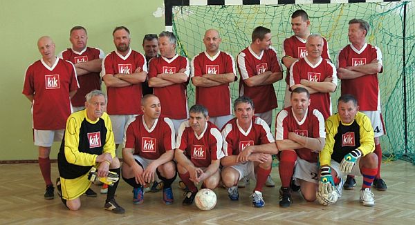 FK Oldboje Supsk w nowych strojach